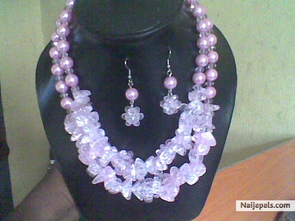 bead - click for next photo
