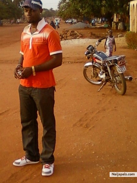 - click for next photo