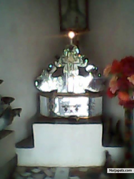  - click for next photo