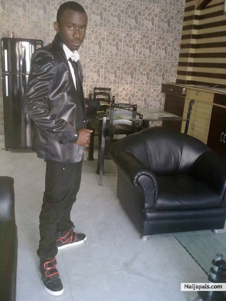  - click for next photo