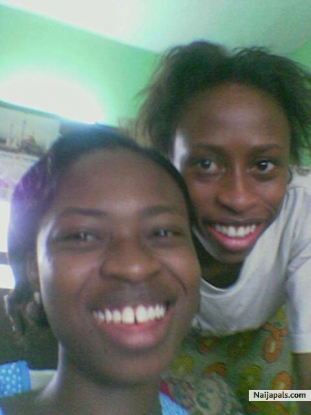 Ma sistaz - click for next photo