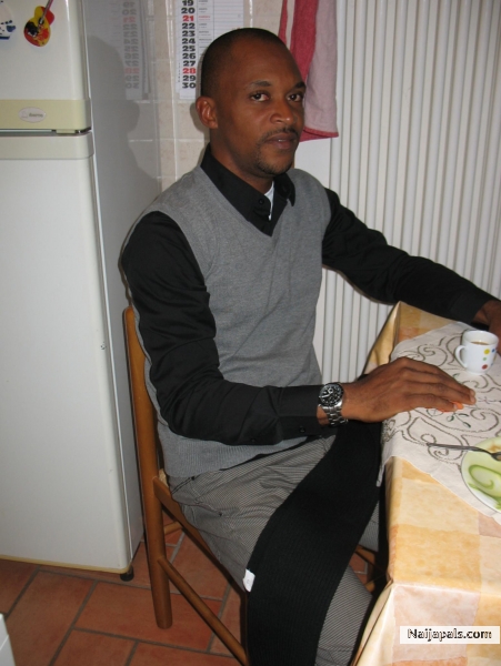  - click for next photo