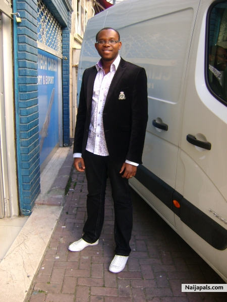  - click for next photo