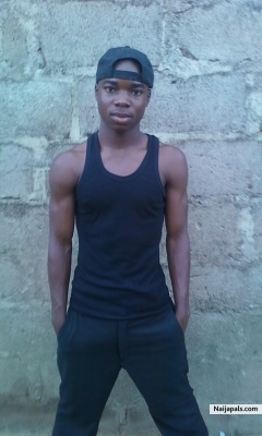 feelind d boy. - click for next photo