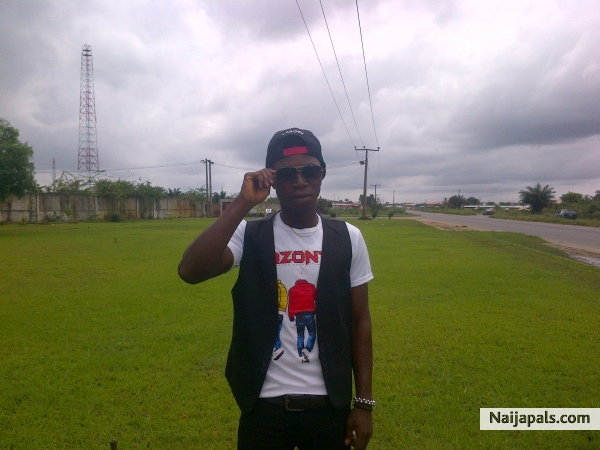 senior d rapstar - click for next photo