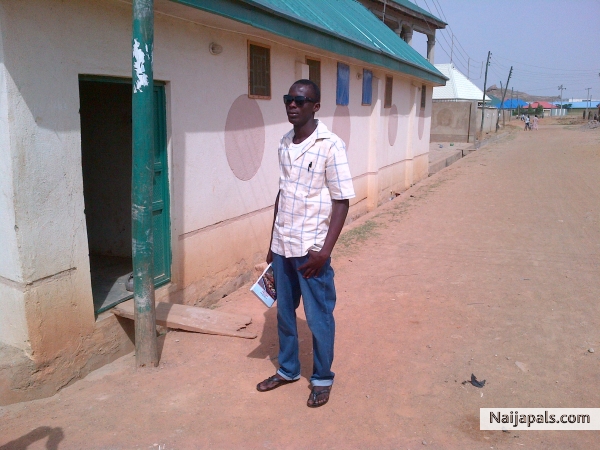  - click for next photo