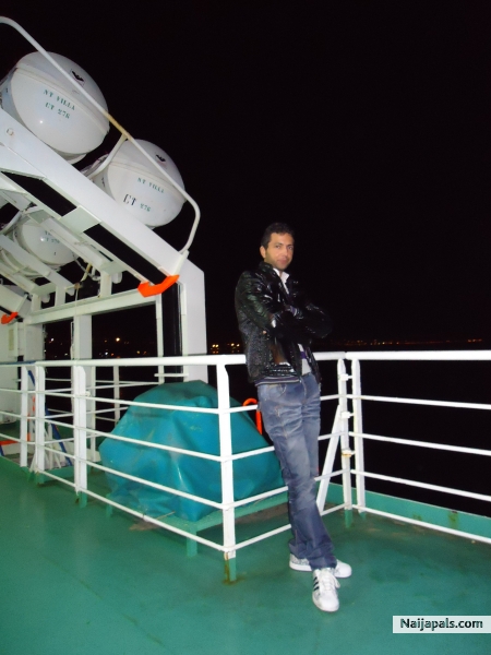  - click for next photo