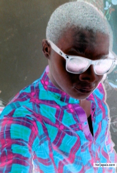  - click for next photo