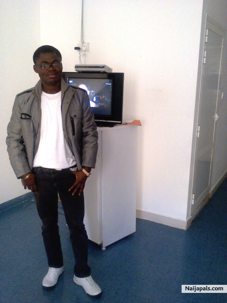  - click for next photo