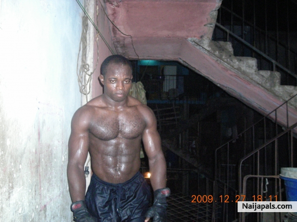  - click for next photo
