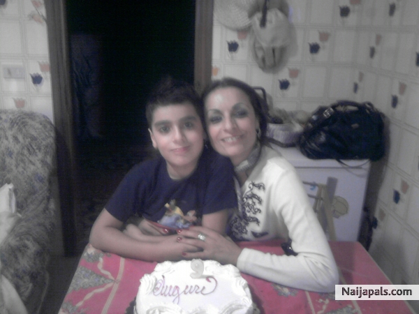  - click for next photo