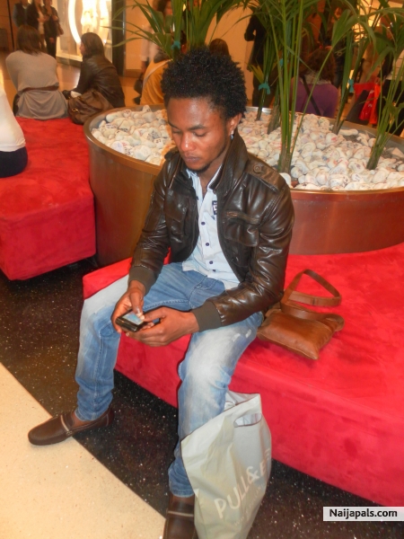  - click for next photo