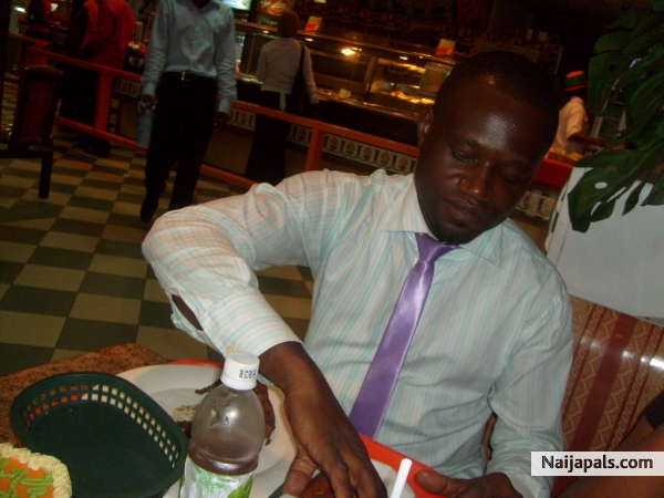 soo hungry n tryin 2 get statd - click for next photo