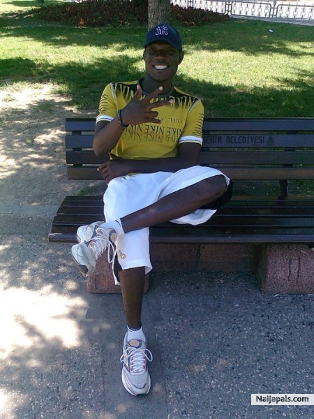  - click for next photo