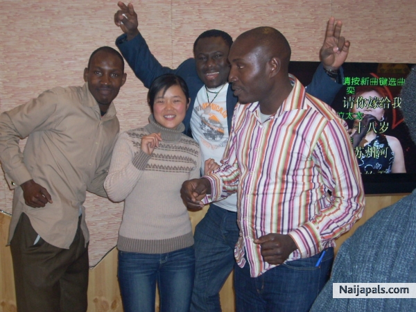 new year party in china - click for next photo