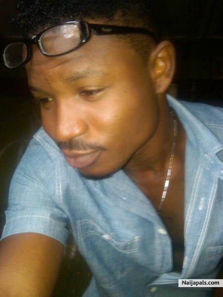 am a dj so hi play in club so dat is me ayomide - click for next photo