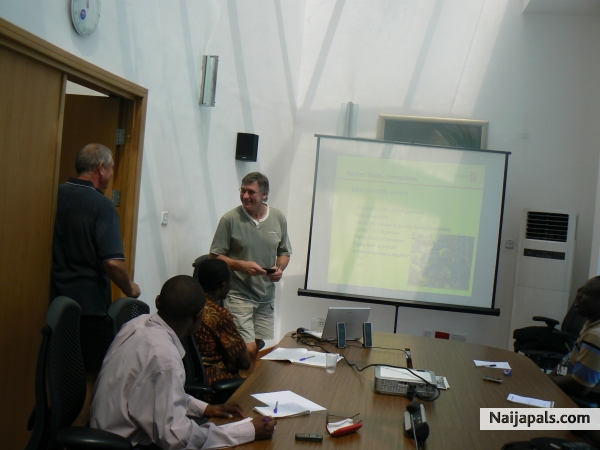 mr kelvin rolens is leaving - click for next photo