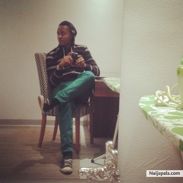  - click for next photo