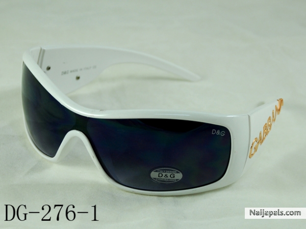 Dolce & Gabana in white - click for next photo