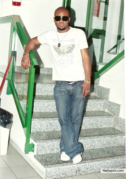  - click for next photo