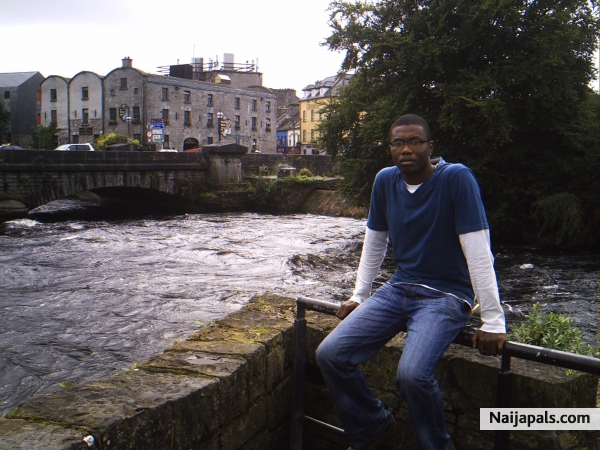 chilling in galway - click for next photo