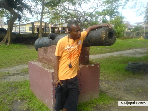  - click for next photo