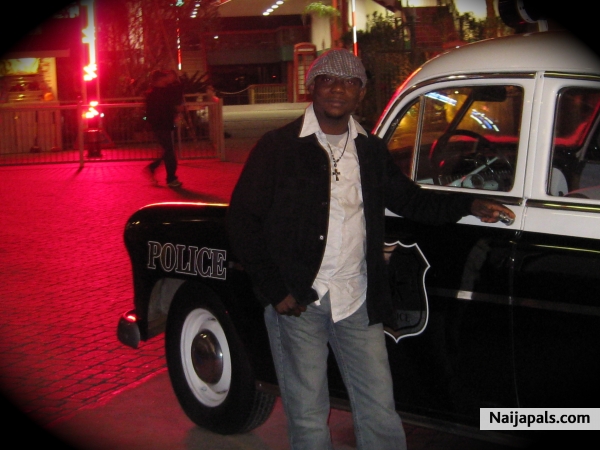  - click for next photo