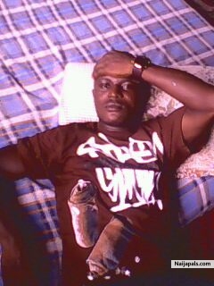 cool dude chilling - click for next photo