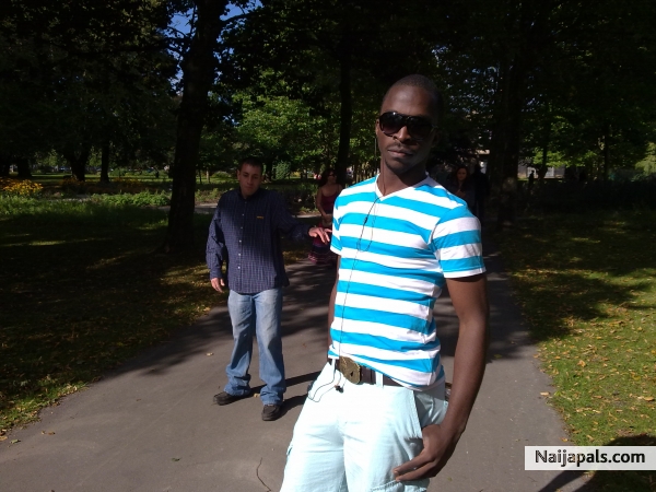  - click for next photo