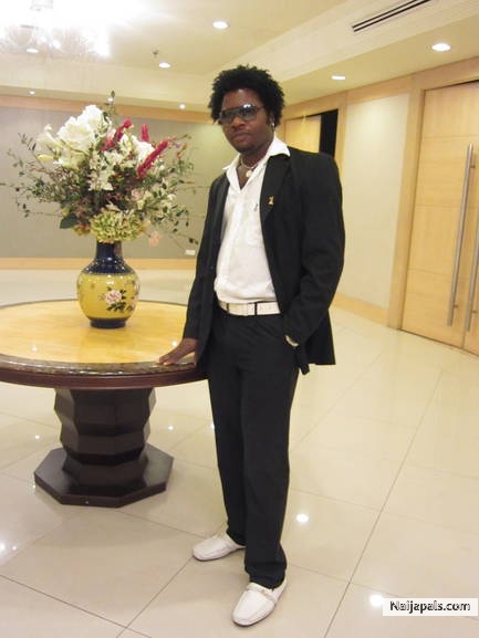 - click for next photo