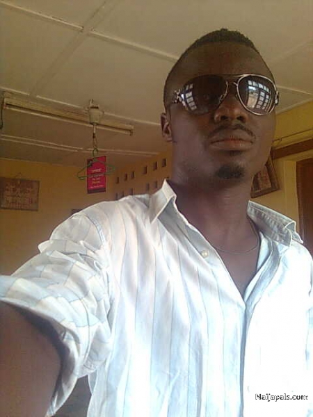 Lur - click for next photo