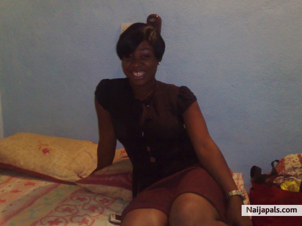 a lil smile of-from myself - click for next photo