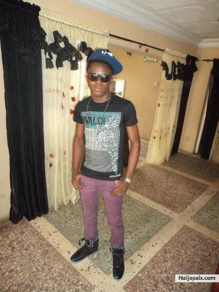 swaggs - click for next photo