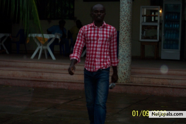 - click for next photo
