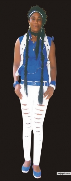 Miss Best De Hair Magician - click for next photo