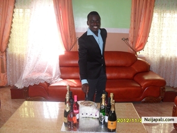  - click for next photo