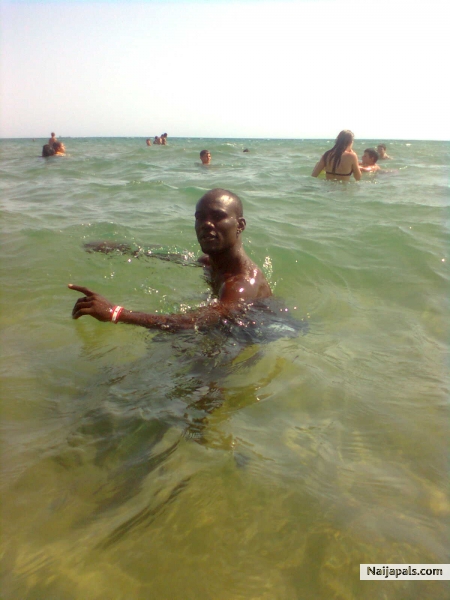  - click for next photo