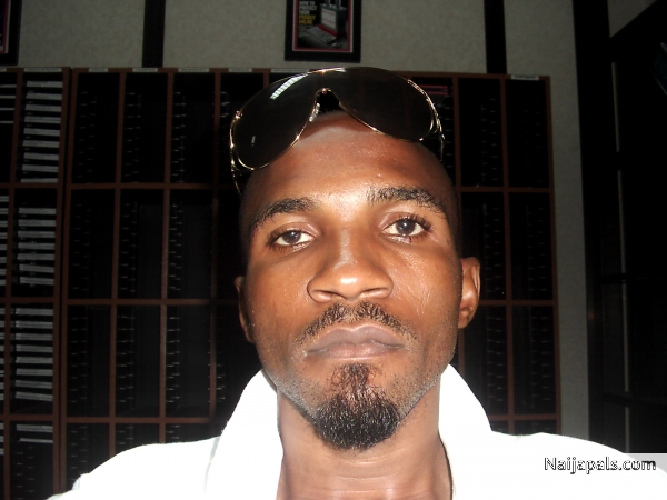 AM 9ja 4 real - click for next photo