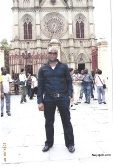  - click for next photo