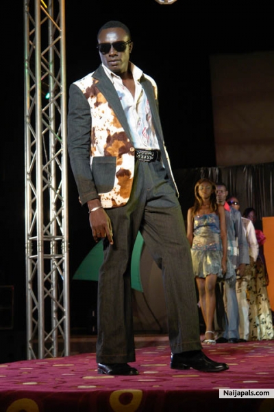 fashion show - click for next photo