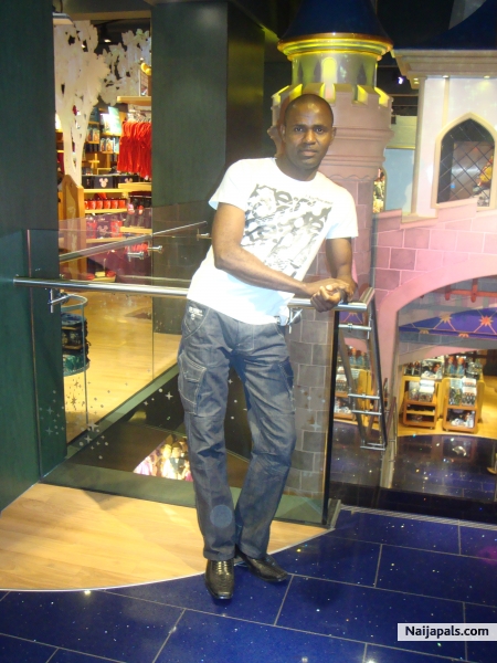  - click for next photo
