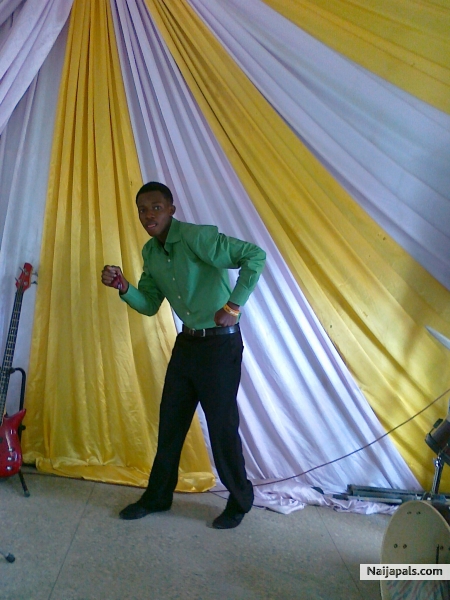  - click for next photo