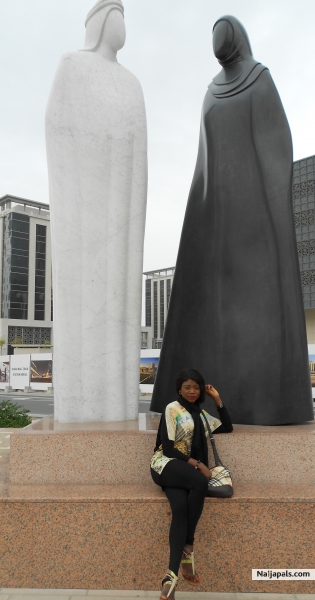  - click for next photo
