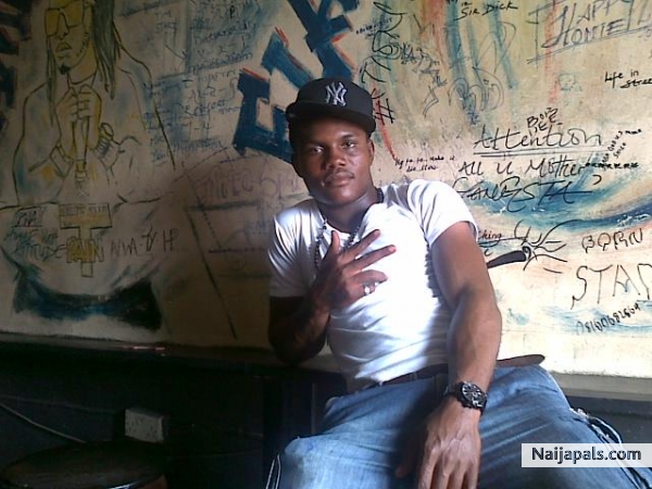  - click for next photo