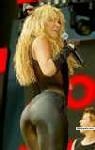 SHAKIRA - click for next photo