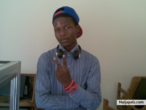 am in - click for next photo