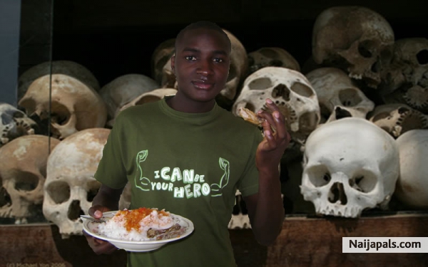 eating with skulls around fun huh? - click for next photo