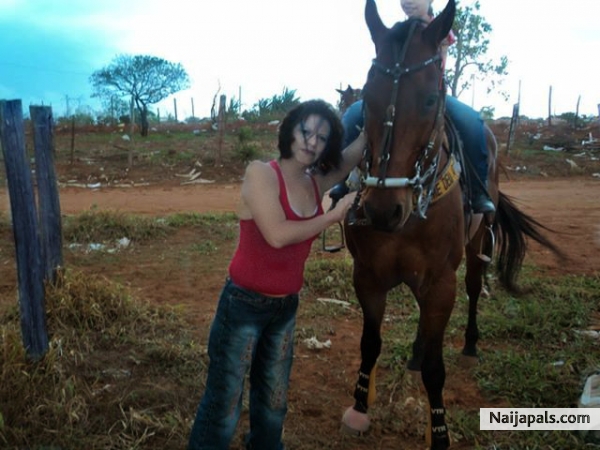  - click for next photo