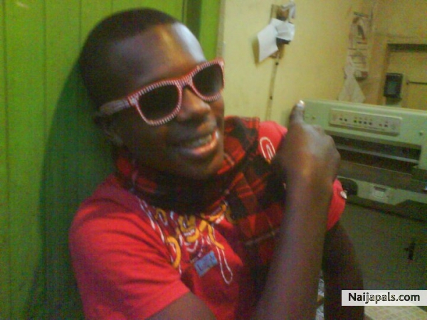 D'fadeless noni - click for next photo