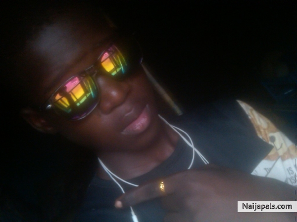 my name is Qdot my body like youghurt - click for next photo